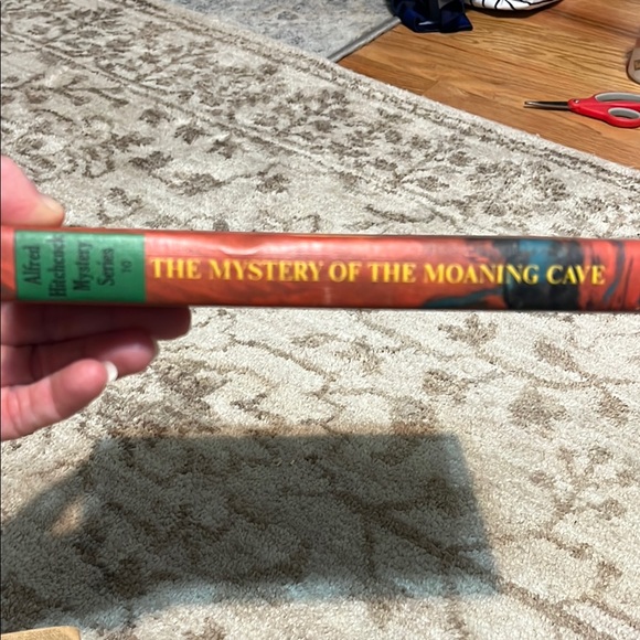 Hardy Boys and Alfred Hitchcock Mystery Book Set - Picture 14 of 17